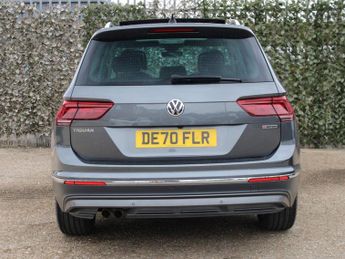 VOLKSWAGEN TIGUAN 2.0 TDI SEL SUV 5dr Diesel DSG 4Motion Euro 6 (s/s) (190 ps)
