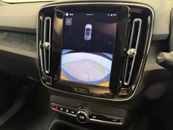 VOLVO C40 Recharge 69kWh Core SUV 5dr Electric Auto (231 ps)