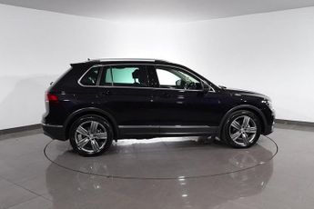 VOLKSWAGEN TIGUAN 2.0 TDI SEL SUV 5dr Diesel DSG Euro 6 (s/s) (150 ps)