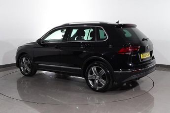 VOLKSWAGEN TIGUAN 2.0 TDI SEL SUV 5dr Diesel DSG Euro 6 (s/s) (150 ps)