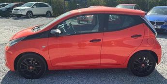 TOYOTA AYGO 1.0 VVT-i x-cite Hatchback 5dr Petrol Manual Euro 5 Euro 5 (68 p