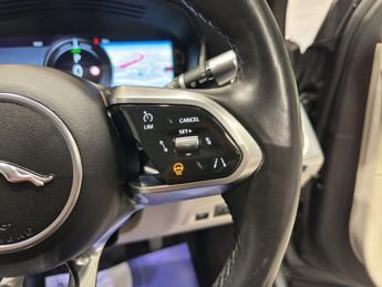 JAGUAR I-PACE 400 90kWh SE SUV 5dr Electric Auto 4WD (400 ps)