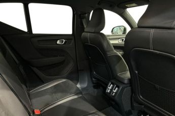 VOLVO XC40 2.0 B4 MHEV R-Design SUV 5dr Petrol Hybrid DCT Auto AWD Euro 6 (