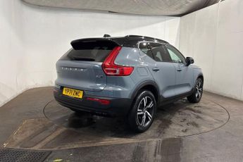 VOLVO XC40 2.0 B4 MHEV R-Design SUV 5dr Petrol Hybrid DCT Auto AWD Euro 6 (