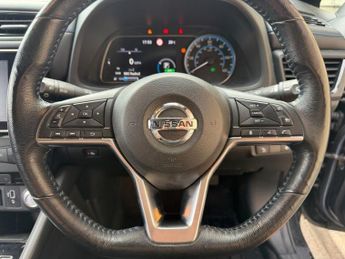 NISSAN LEAF 40kWh N-Connecta Hatchback 5dr Electric Auto (150 ps)