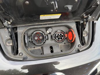 NISSAN LEAF 40kWh N-Connecta Hatchback 5dr Electric Auto (150 ps)