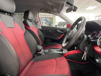AUDI Q2 1.6 TDI 30 Sport SUV 5dr Diesel S Tronic Euro 6 (s/s) (116 ps)