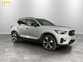 Volvo XC40 2.0 B3 MHEV Plus Dark SUV 5dr Petrol Hybrid DCT Auto Euro 6 (s/s