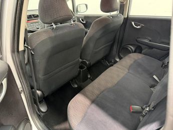 HONDA JAZZ 1.4 i-VTEC ES Hatchback 5dr Petrol CVT Euro 5 (99 ps)