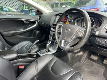 VOLVO V40 1.5 T3 GPF Inscription Hatchback 5dr Petrol Auto Euro 6 (s/s) (1