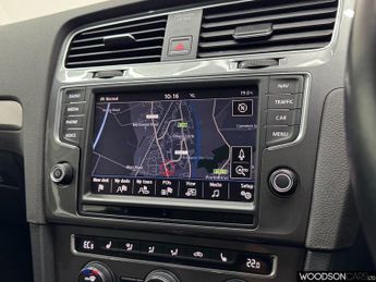 VOLKSWAGEN E-GOLF e-Golf Hatchback 5dr Electric Auto (115 ps)