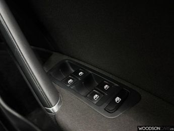 VOLKSWAGEN E-GOLF e-Golf Hatchback 5dr Electric Auto (115 ps)