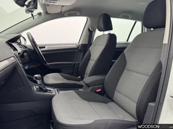 VOLKSWAGEN E-GOLF e-Golf Hatchback 5dr Electric Auto (115 ps)