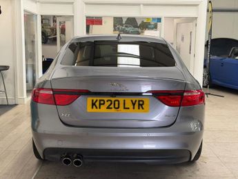 JAGUAR XF 2.0d Chequered Flag Saloon 4dr Diesel Auto Euro 6 (s/s) (180 ps)