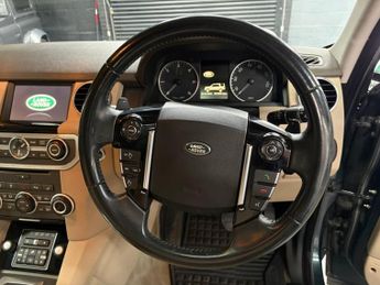 LAND ROVER DISCOVERY 4 3.0 SD V6 HSE SUV 5dr Diesel Auto 4WD Euro 6 (s/s) (256 bhp)