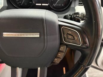 LAND ROVER RANGE ROVER EVOQUE 2.2 SD4 Pure Tech SUV 5dr Diesel Auto 4WD Euro 5 (s/s) (190 ps)
