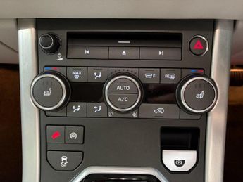 LAND ROVER RANGE ROVER EVOQUE 2.2 SD4 Pure Tech SUV 5dr Diesel Auto 4WD Euro 5 (s/s) (190 ps)