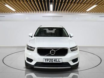 VOLVO XC40 1.5 T3 Momentum SUV 5dr Petrol Auto Euro 6 (s/s) (163 ps)