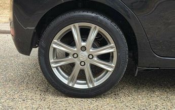 TOYOTA YARIS 1.33 Dual VVT-i SR Euro 5 5dr