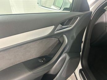 AUDI Q3 2.0 TDI S line Plus SUV 5dr Diesel S Tronic quattro Euro 6 (s/s)