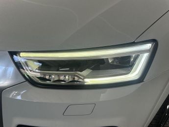AUDI Q3 2.0 TDI S line Plus SUV 5dr Diesel S Tronic quattro Euro 6 (s/s)