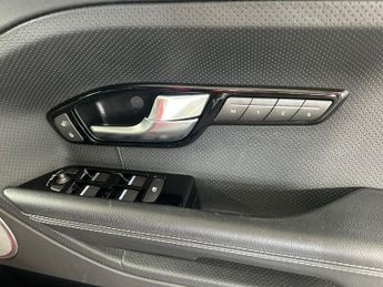 LAND ROVER RANGE ROVER EVOQUE 2.2 SD4 Dynamic SUV 5dr Diesel Auto 4WD Euro 5 (s/s) (190 ps)