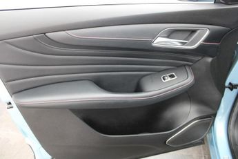 MG MG HS 1.5 T-GDI 16.6kWh Exclusive SUV 5dr Petrol Plug-in Hybrid Auto E