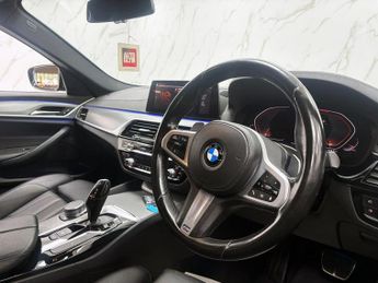 BMW 5 SERIES 2.0 520d MHT M Sport Saloon 4dr Diesel Hybrid Auto Euro 6 (s/s) 