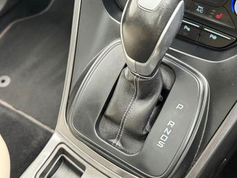 FORD KUGA 2.0 TDCi Vignale SUV 5dr Auto Diesel Powershift AWD Euro 6 (s/s)