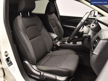 NISSAN QASHQAI 1.3 DIG-T MHEV N-Connecta SUV 5dr Petrol Hybrid XTRON Euro 6 (s/