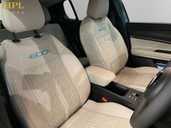 FIAT 600e 54kWh La Prima SUV 5dr Electric Auto (156 ps)