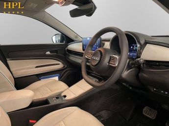 FIAT 600e 54kWh La Prima SUV 5dr Electric Auto (156 ps)