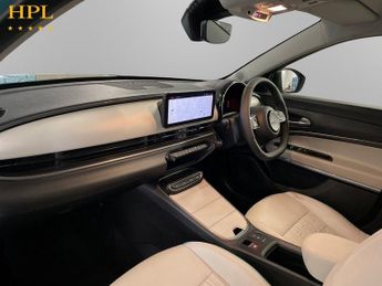FIAT 600e 54kWh La Prima SUV 5dr Electric Auto (156 ps)