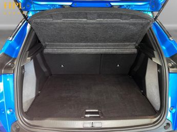PEUGEOT E-2008 50kWh GT SUV 5dr Electric Auto (7kW Charger) (136 ps)