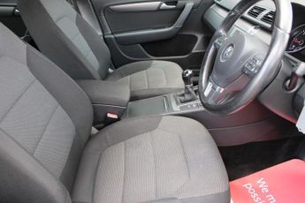 VOLKSWAGEN PASSAT 2.0 TDI BlueMotion Tech Highline Saloon 4dr Diesel Manual Euro 5