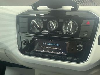 VOLKSWAGEN UP! 1.0 up! beats Hatchback 3dr Petrol Manual Euro 6 (60 ps) - AA IN