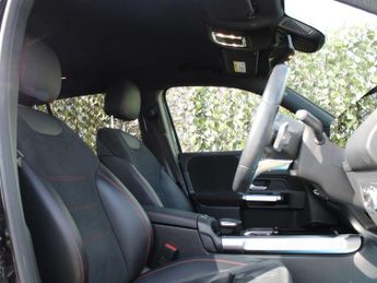 MERCEDES-BENZ EQB EQB 350 66.5kWh AMG Line SUV 5dr Electric Auto 4MATIC (292 ps)