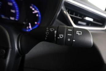 TOYOTA COROLLA 1.8 VVT-h Icon Tech CVT Euro 6 (s/s) 5dr
