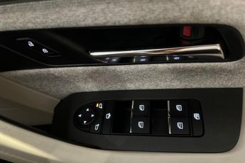MAZDA 121 2.5 e-SKYACTIV 17.8kWh Takumi SUV 5dr Petrol Plug-in Hybrid Auto