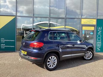 VOLKSWAGEN TIGUAN 2.0 TDI BlueMotion Tech Match SUV 5dr Diesel DSG 4WD Euro 5 (s/s