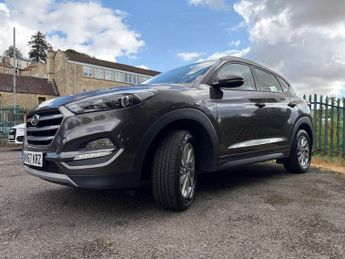 HYUNDAI TUCSON 1.6 GDi Blue Drive SE Nav SUV 5dr Petrol Manual Euro 6 (s/s) (13