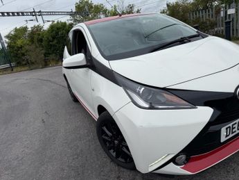 TOYOTA AYGO 1.0 VVT-i x-press Hatchback 5dr Petrol x-shift Euro 6 (68 ps)