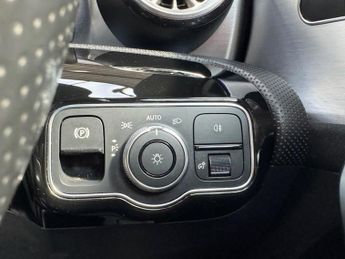 MERCEDES-BENZ A CLASS 1.3 A250e 15.6kWh AMG Line (Premium 2) Saloon 4dr Petrol Plug-in