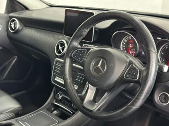 MERCEDES-BENZ A CLASS 1.5 A180d Sport (Executive) Hatchback 5dr Diesel 7G-DCT Euro 6 (