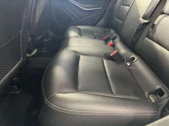 MERCEDES-BENZ A CLASS 1.5 A180d Sport (Executive) Hatchback 5dr Diesel 7G-DCT Euro 6 (