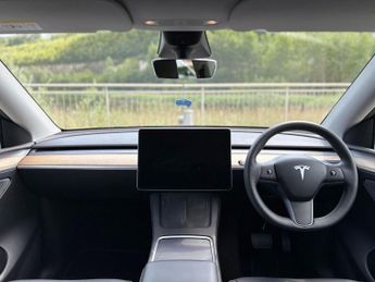 TESLA MODEL Y (Dual Motor) Long Range SUV 5dr Electric Auto 4WDE (384 bhp)