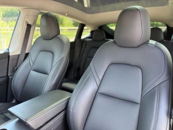 TESLA MODEL Y (Dual Motor) Long Range SUV 5dr Electric Auto 4WDE (384 bhp)
