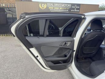 BMW 1 SERIES 1.5 116d SE Hatchback 5dr Diesel DCT Euro 6 (s/s) (116 ps)
