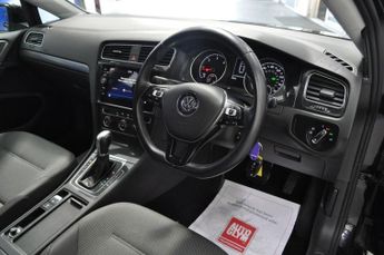VOLKSWAGEN GOLF 1.6 TDI SE Hatchback 5dr Diesel DSG Euro 6 (s/s) (115 ps)