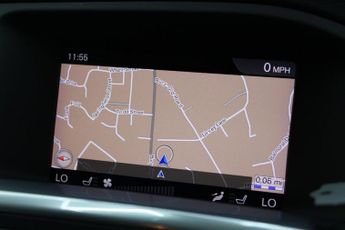 VOLVO V60 CROSS COUNTRY 2.0 D4 Lux Nav Estate 5dr Diesel Auto Euro 6 (s/s) (190 ps)